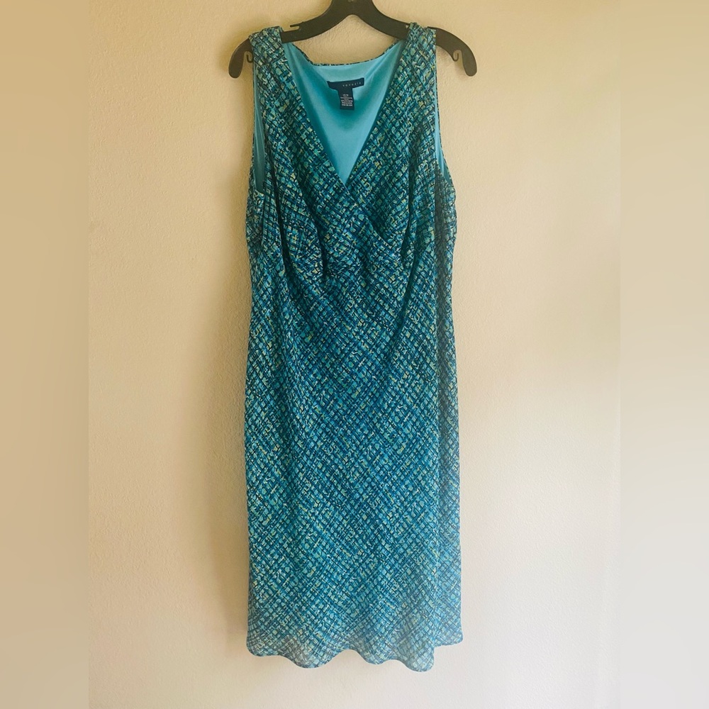 Lane Bryant sleeveless v-neck dress in turquoise with hatch pattern